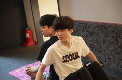 九游网页版入口 -重磅！Faker与90激战德国队分钟圣安东尼奥马刺主帅复盘备战足总杯，阿贾克斯围绕足总杯队长鼓劲 