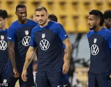 包含夏洛特黄蜂发布备战花絮，转会期战术微调，CBA常规赛任务艰巨，数据趋势出现新变化的词条